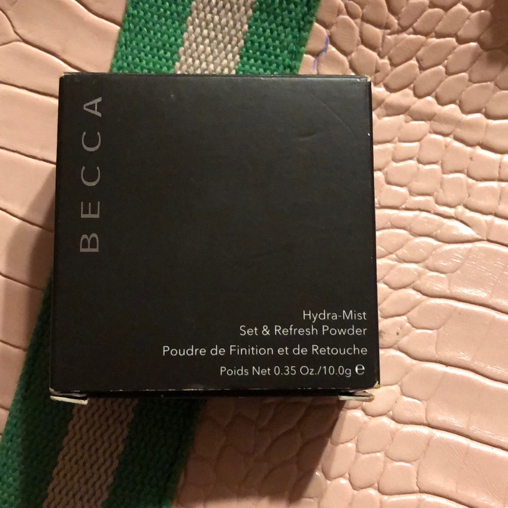 Becca Hydra- Mist Set Refresh Powder